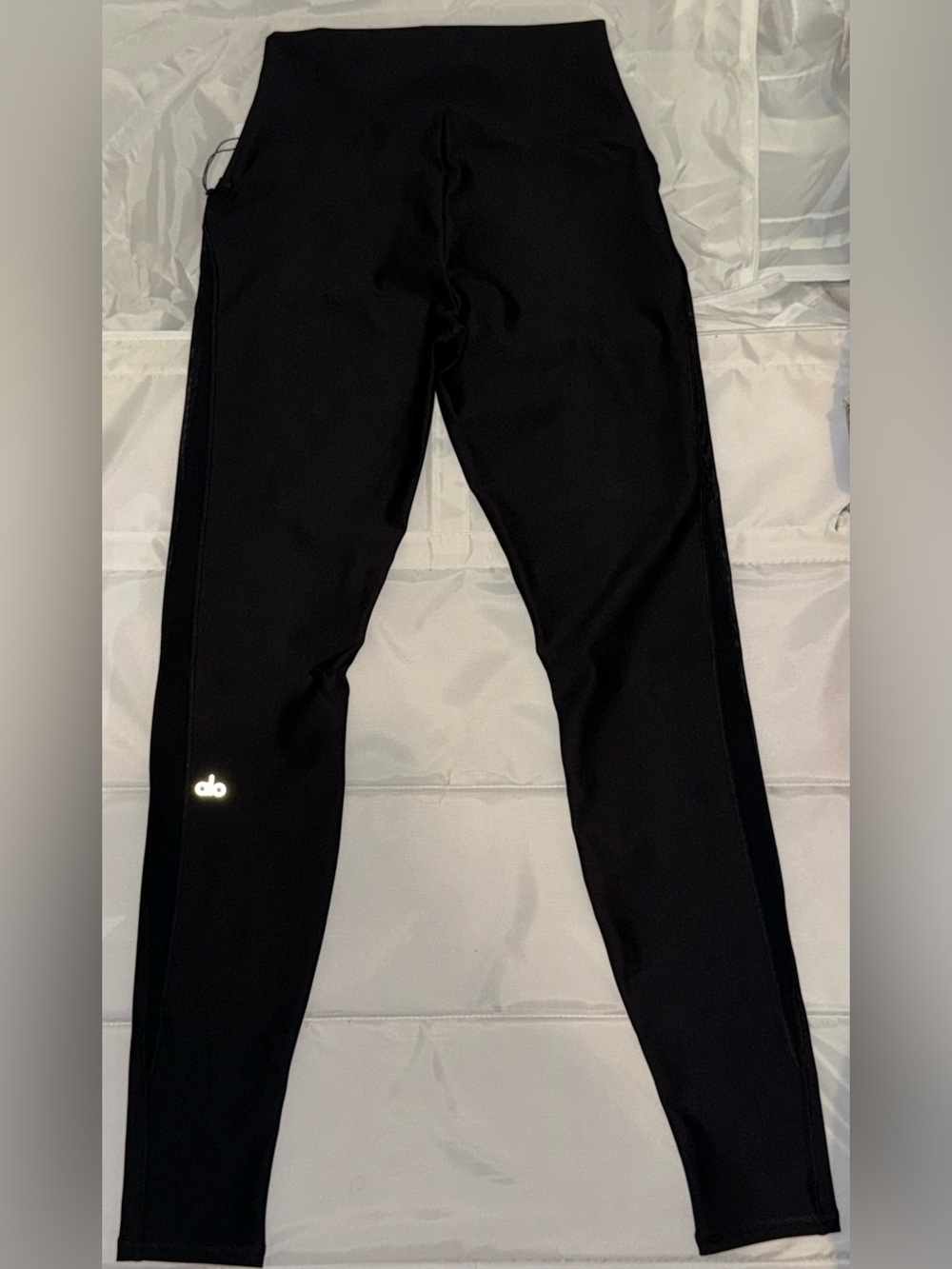 ALO Yoga Airlift High-Waist Mesh Infatuation Legging Black M New - Picture 5 of 6